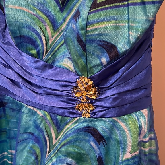 167 MASQUERADE Dress Green and Blue Prom / Evening Wear Formal - Picture 5 of 9